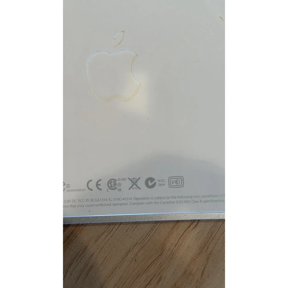 Apple A1314 Wireless Keyboard - MC184LL/B‎